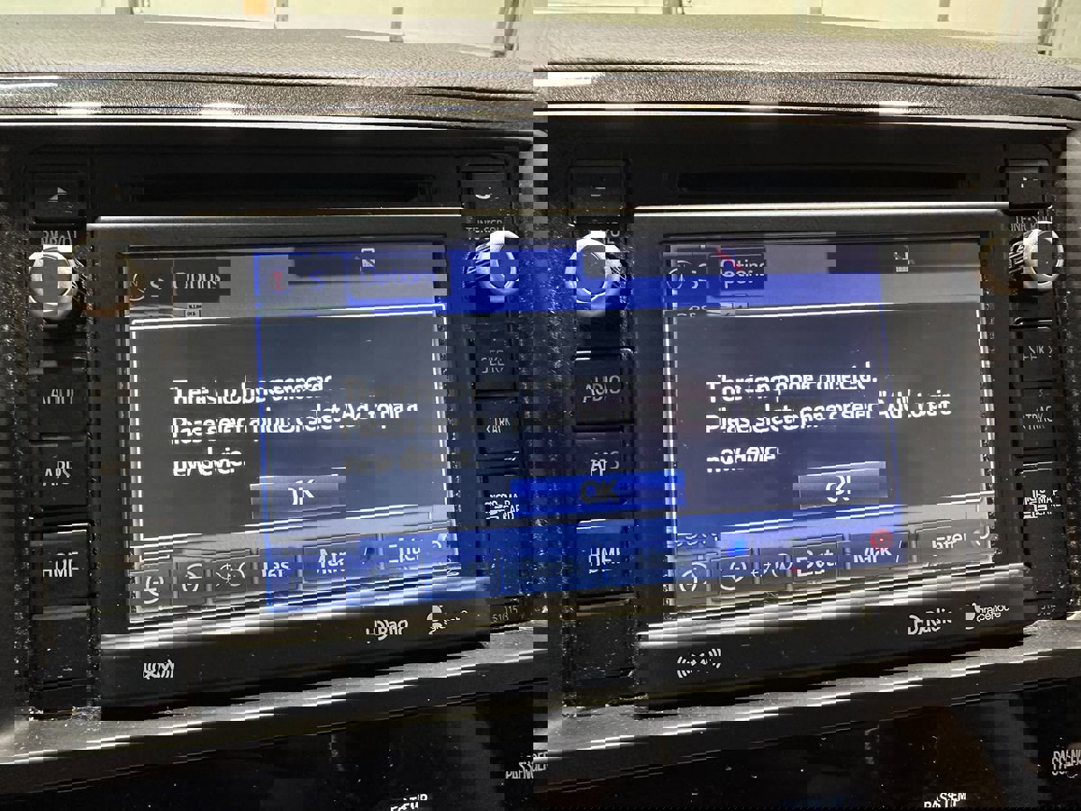 Used 2016 Toyota Sequoia SR5 image 40