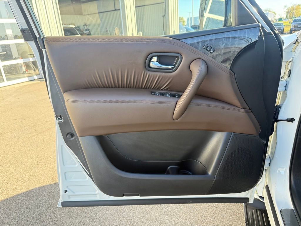 Used 2024 Nissan Armada Platinum w/ Captain's Chairs Package image 10
