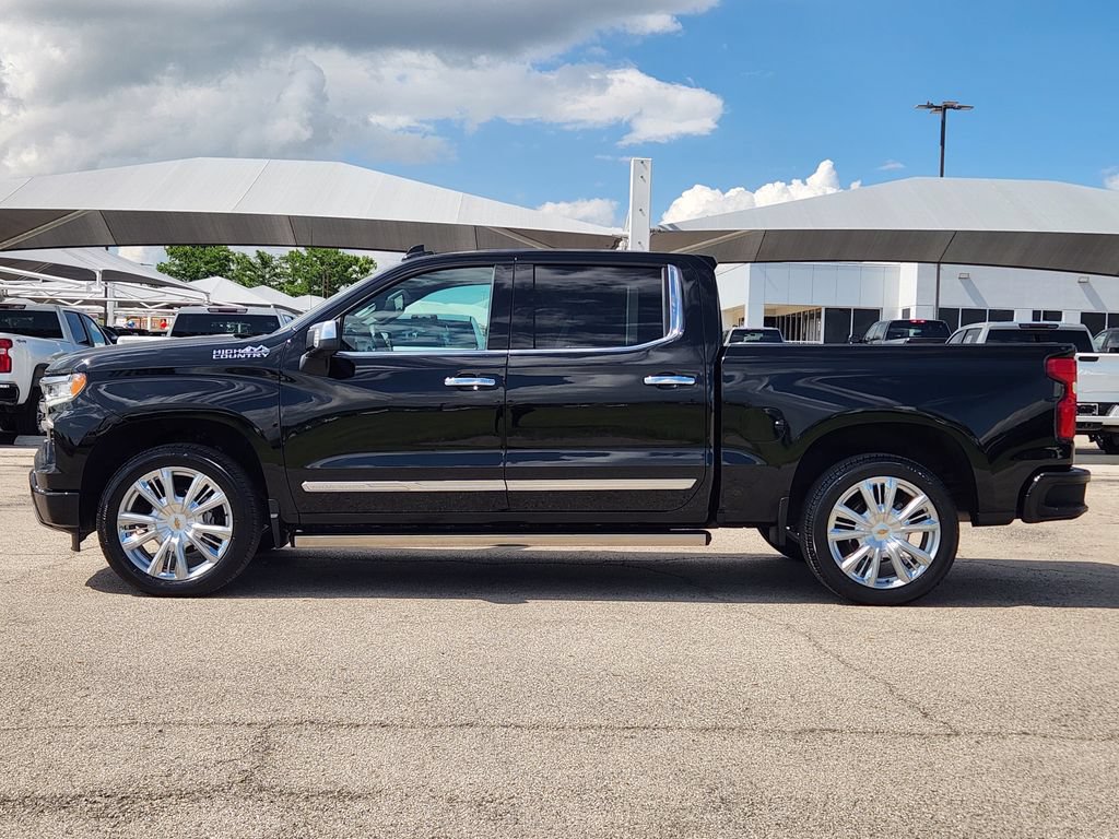 Certified 2025 Chevrolet Silverado 1500 High Country w/ High Country Premium Package AWD/4WD image 4