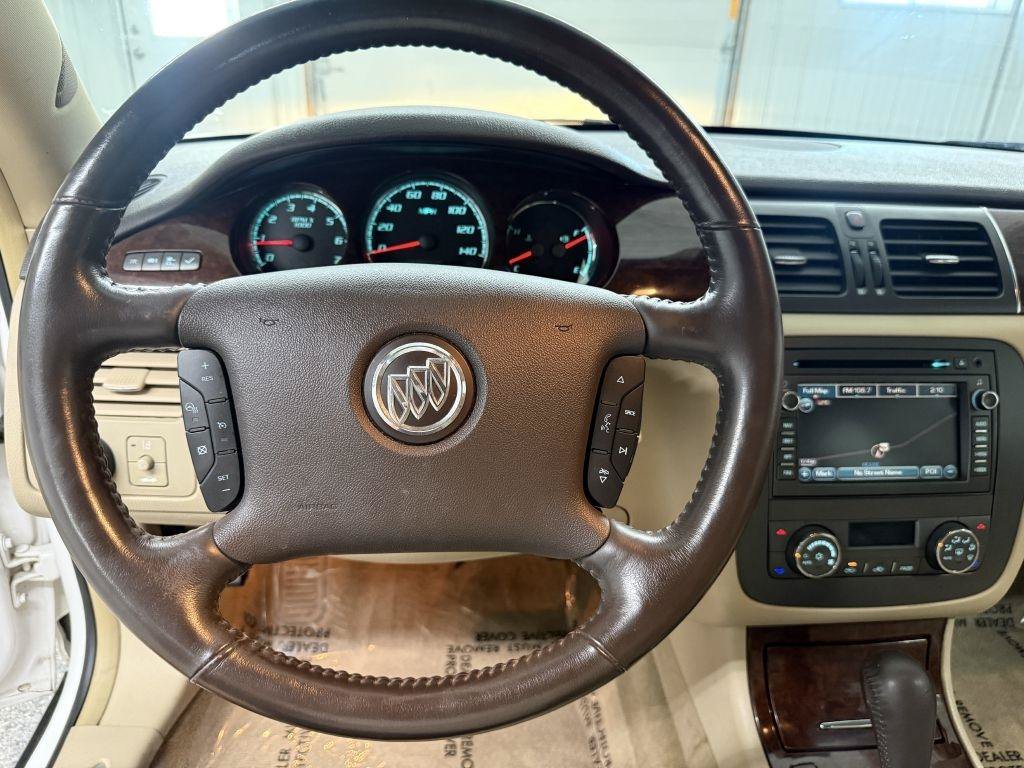 Used 2010 Buick Lucerne CXL FWD image 18