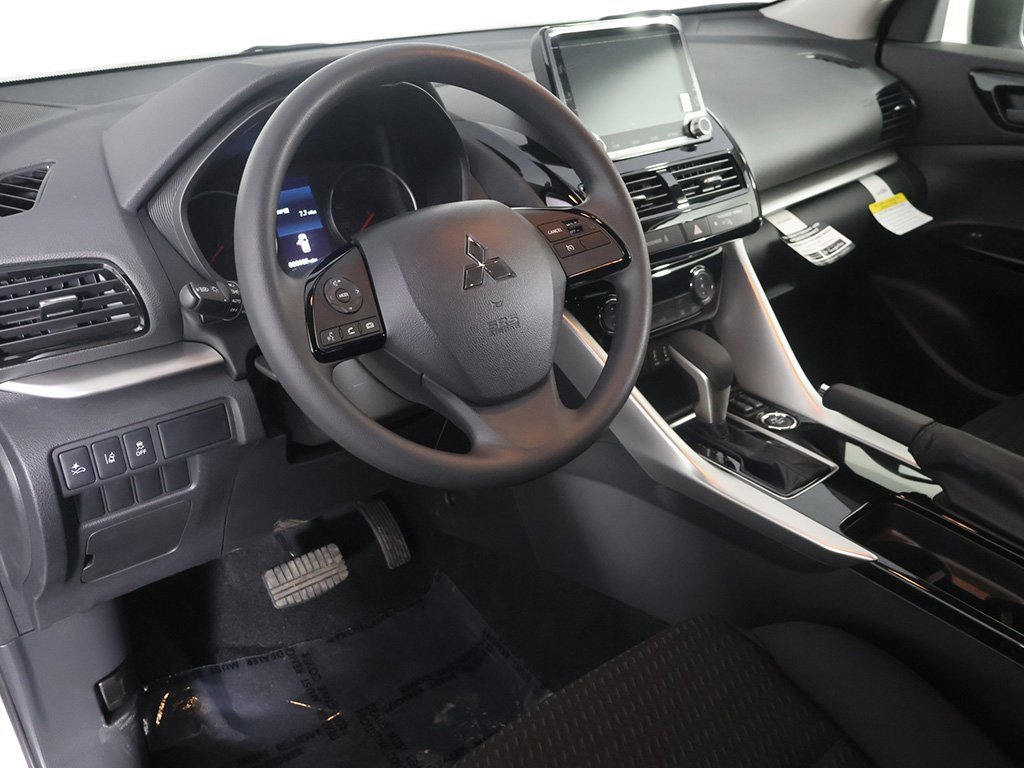 New 2025 Mitsubishi Eclipse Cross LE image 23