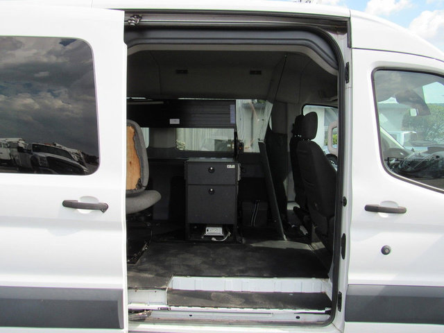 Used 2018 Ford Transit 150 XLT image 17