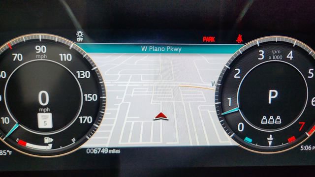 Used 2025 Jaguar F-PACE R-Dynamic S image 37