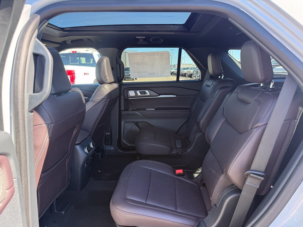 New 2026 Ford Explorer Platinum RWD image 11