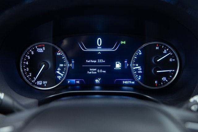 Used 2020 Buick Enclave Avenir w/ Avenir Technology Package image 2