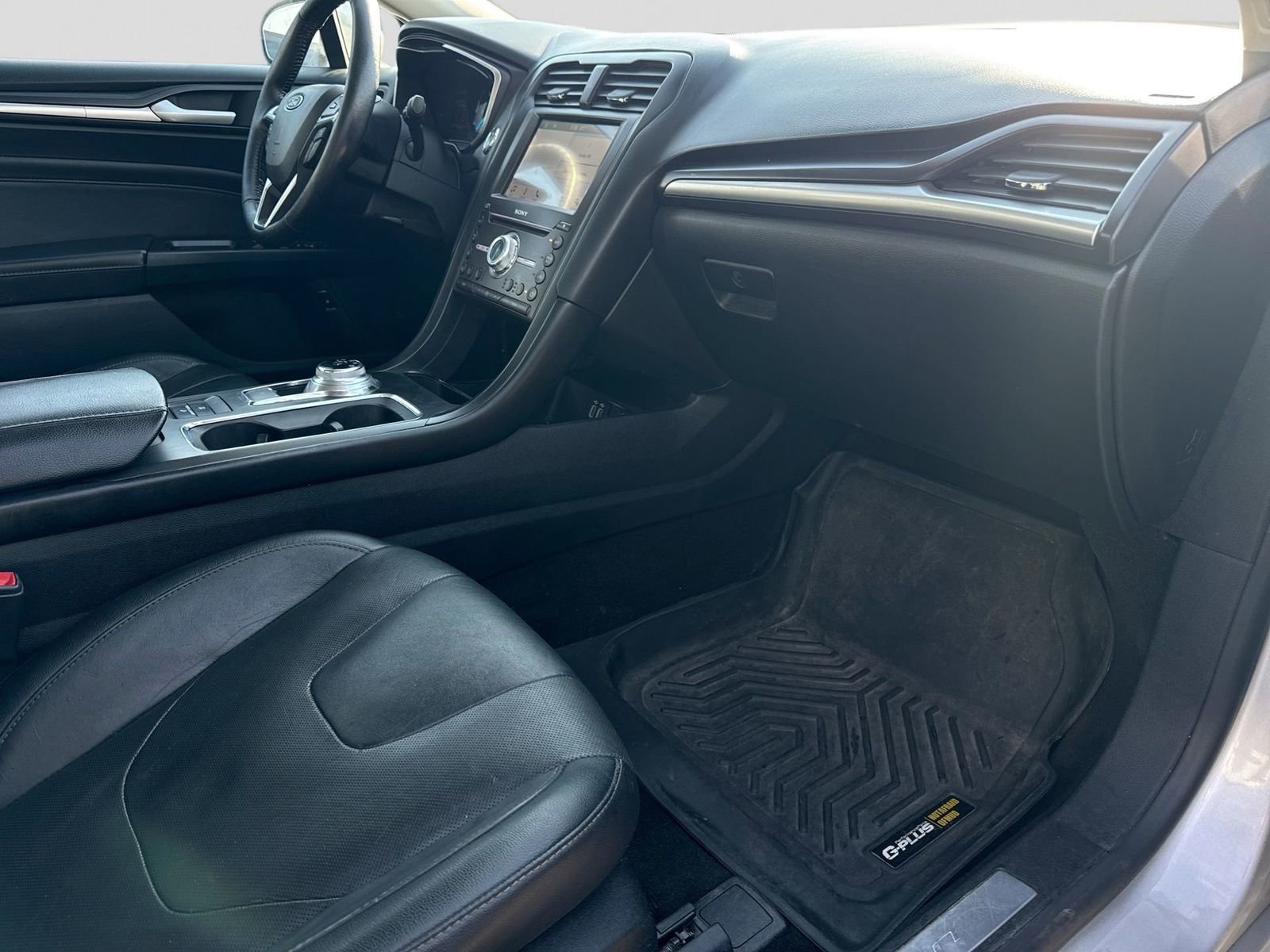 Used 2019 Ford Fusion Titanium image 10