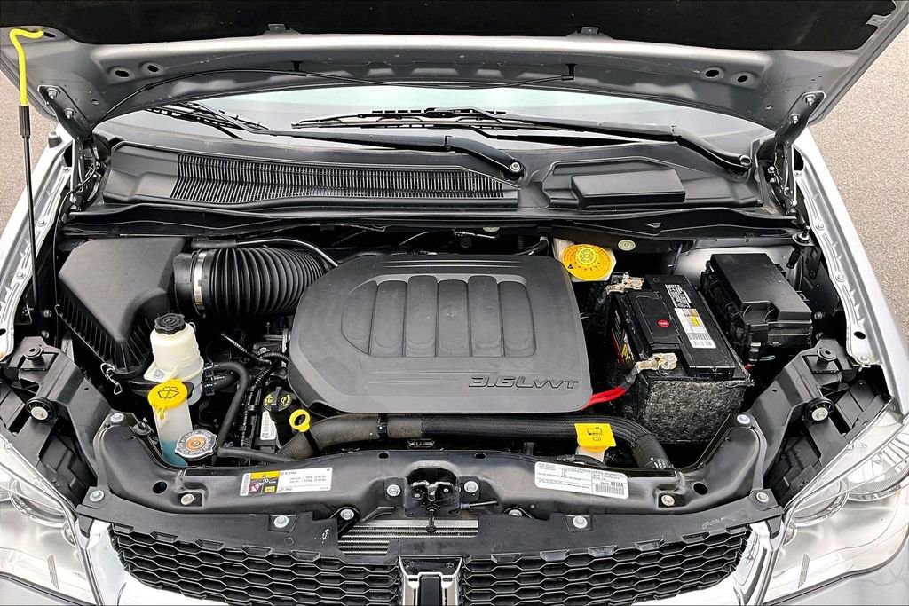 Used 2020 Dodge Grand Caravan SXT image 10