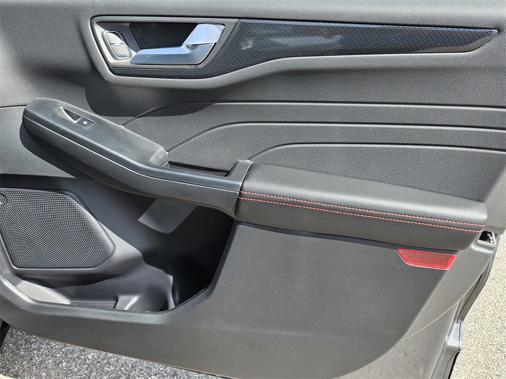 New 2026 Ford Escape ST-Line w/ Tech Pack #1 image 33