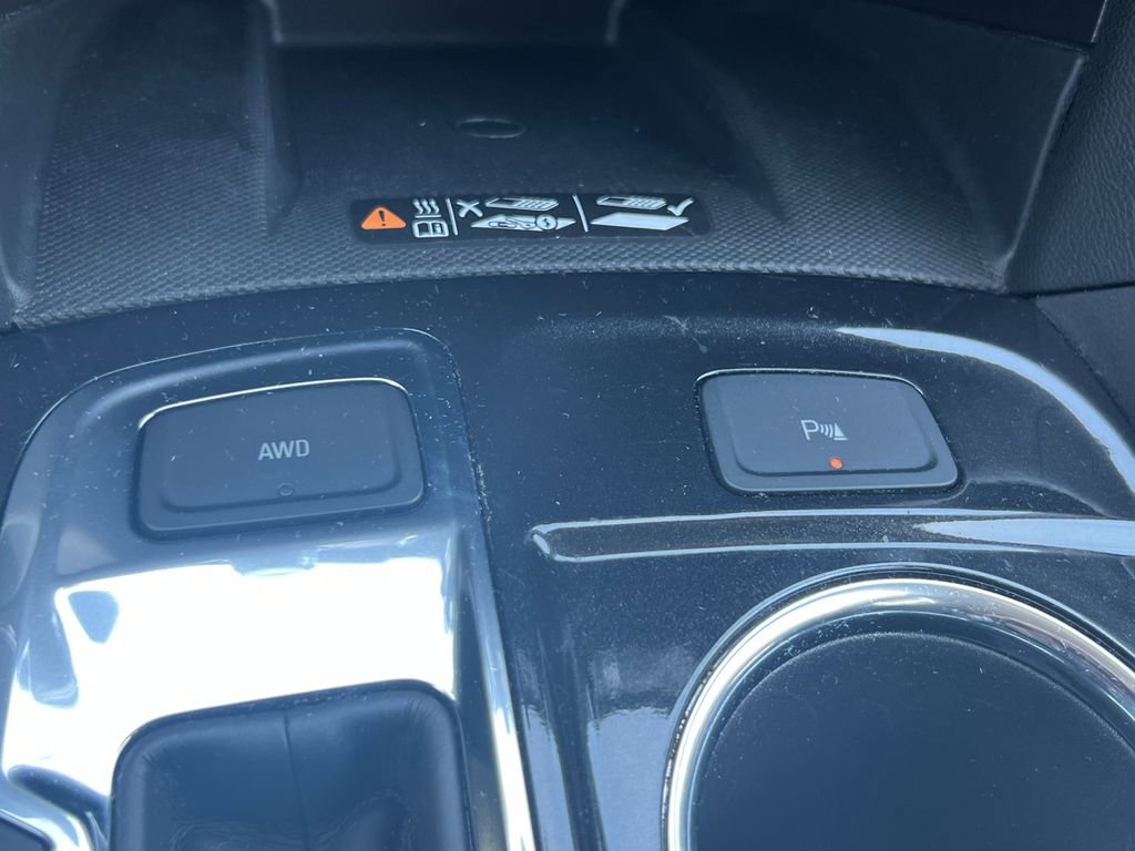 Used 2023 Chevrolet Equinox Premier AWD/4WD image 28