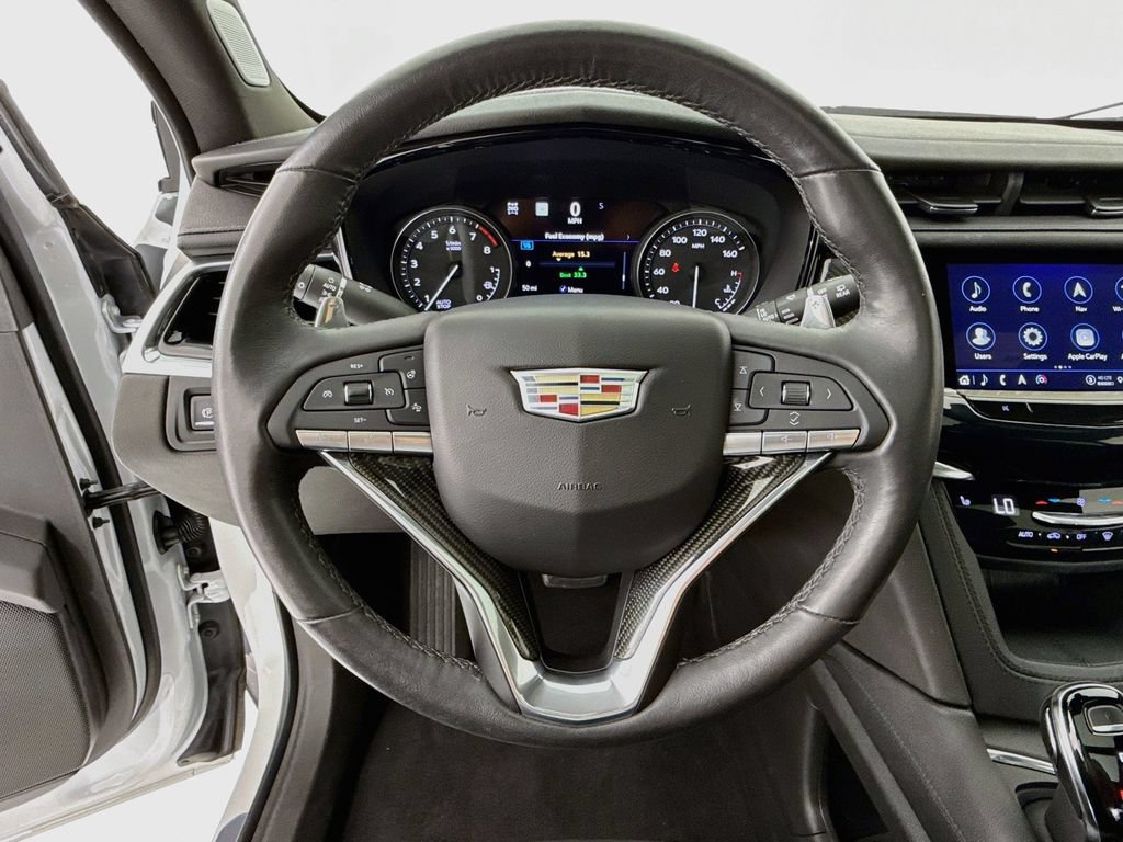 Used 2022 Cadillac XT6 Sport w/ Technology Package AWD/4WD image 15