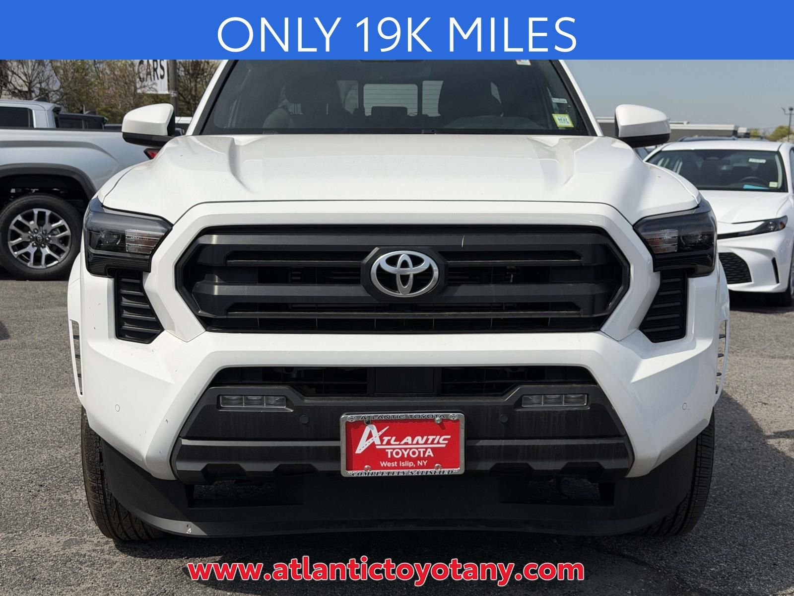 Used 2024 Toyota Tacoma SR5 AWD/4WD image 33