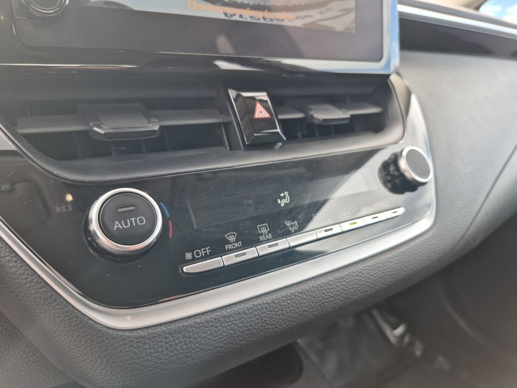 Used 2024 Toyota Corolla LE image 23