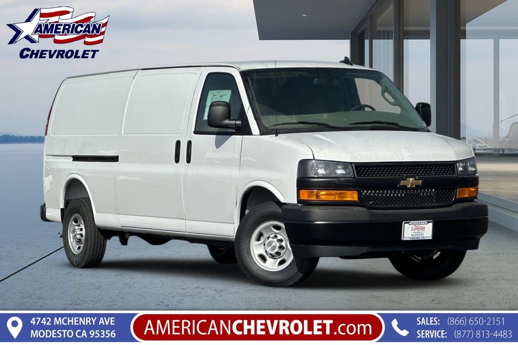 New 2025 Chevrolet Express 3500 Extended