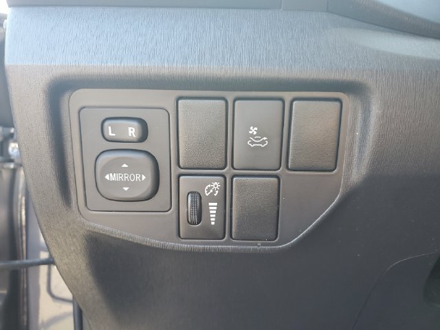 Used 2014 Toyota Prius Three w/ Solar Roof Package FWD image 23