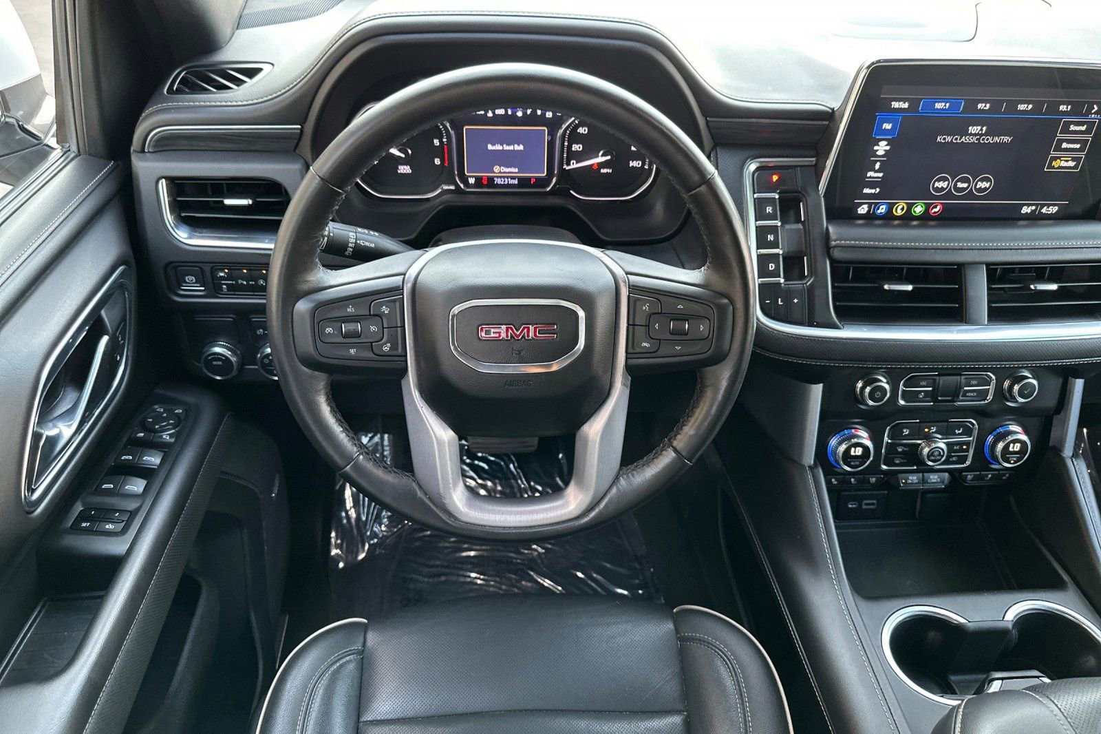 Used 2021 GMC Yukon SLT w/ SLT Luxury Package image 15