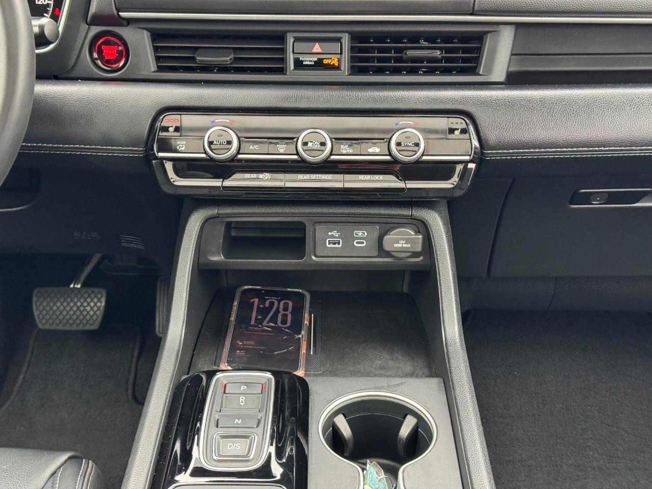 Certified 2023 Honda Pilot Touring image 16