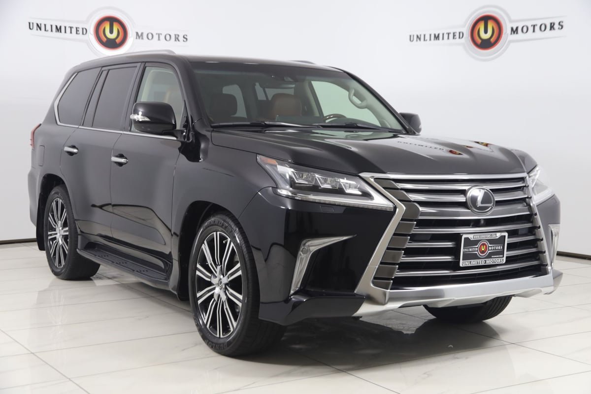 Used 2020 Lexus LX 570 4WD w/ Luxury Package image 24