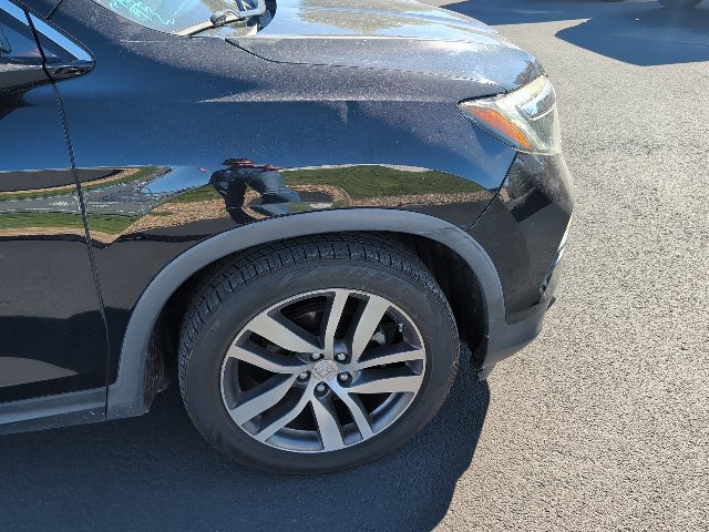 Used 2017 Honda Pilot Elite image 31