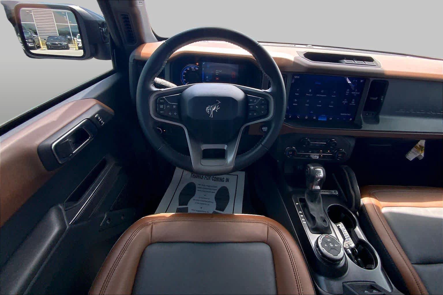 Used 2024 Ford Bronco Outer Banks AWD/4WD image 6