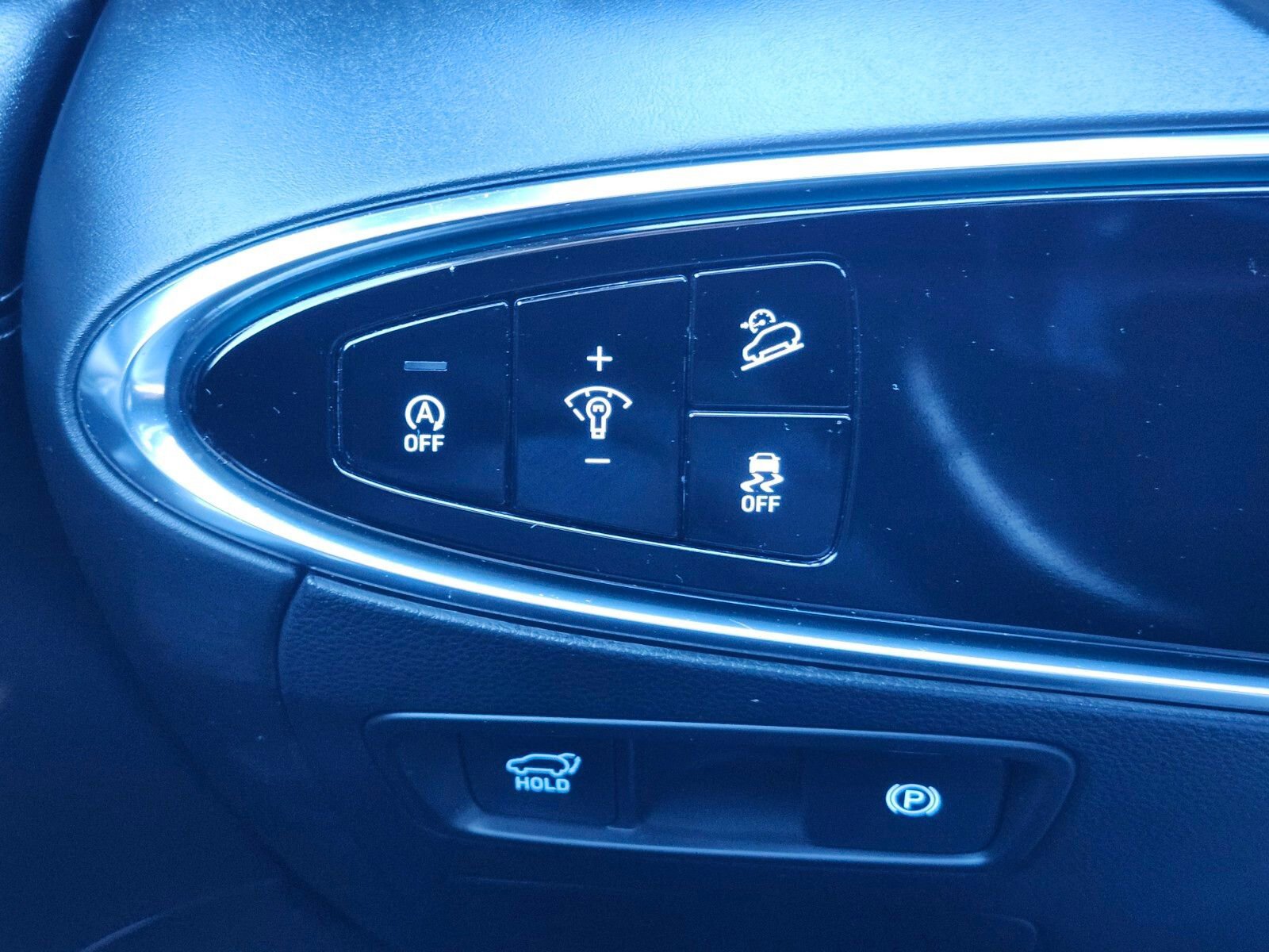 Used 2025 Genesis GV70 3.5T Sport w/ Sport Advanced Package image 25