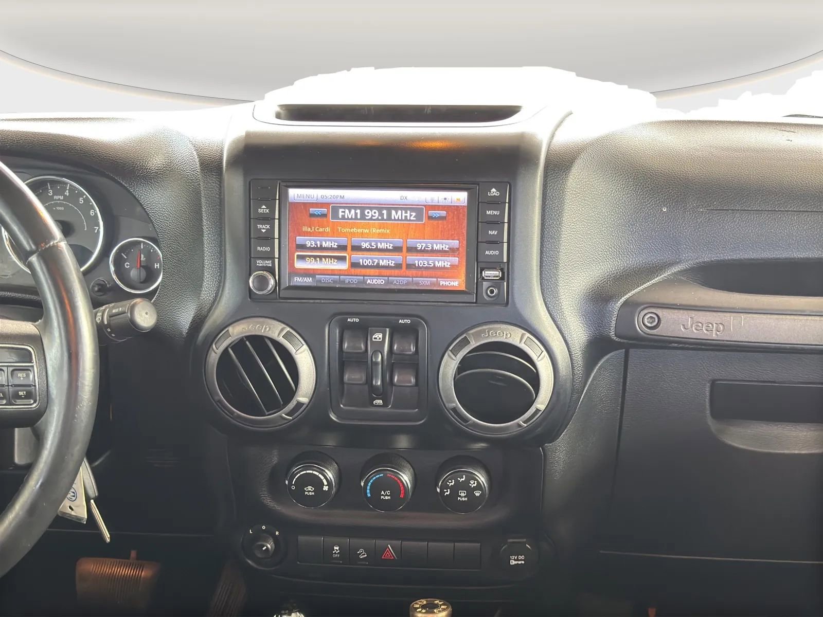 Used 2013 Jeep Wrangler Unlimited Sport image 14