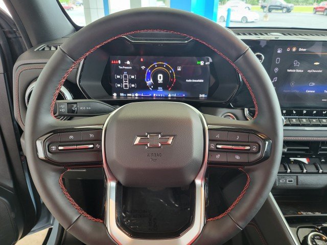 Used 2026 Chevrolet Colorado Z71 w/ Technology Package AWD/4WD image 6