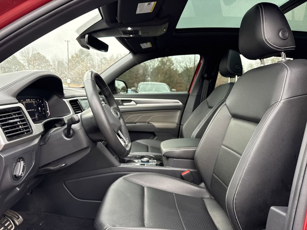 Used 2023 Volkswagen Atlas Cross Sport SEL R-Line image 11
