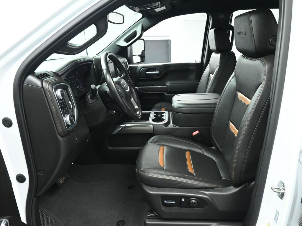 Used 2023 GMC Sierra 3500 AT4 image 11