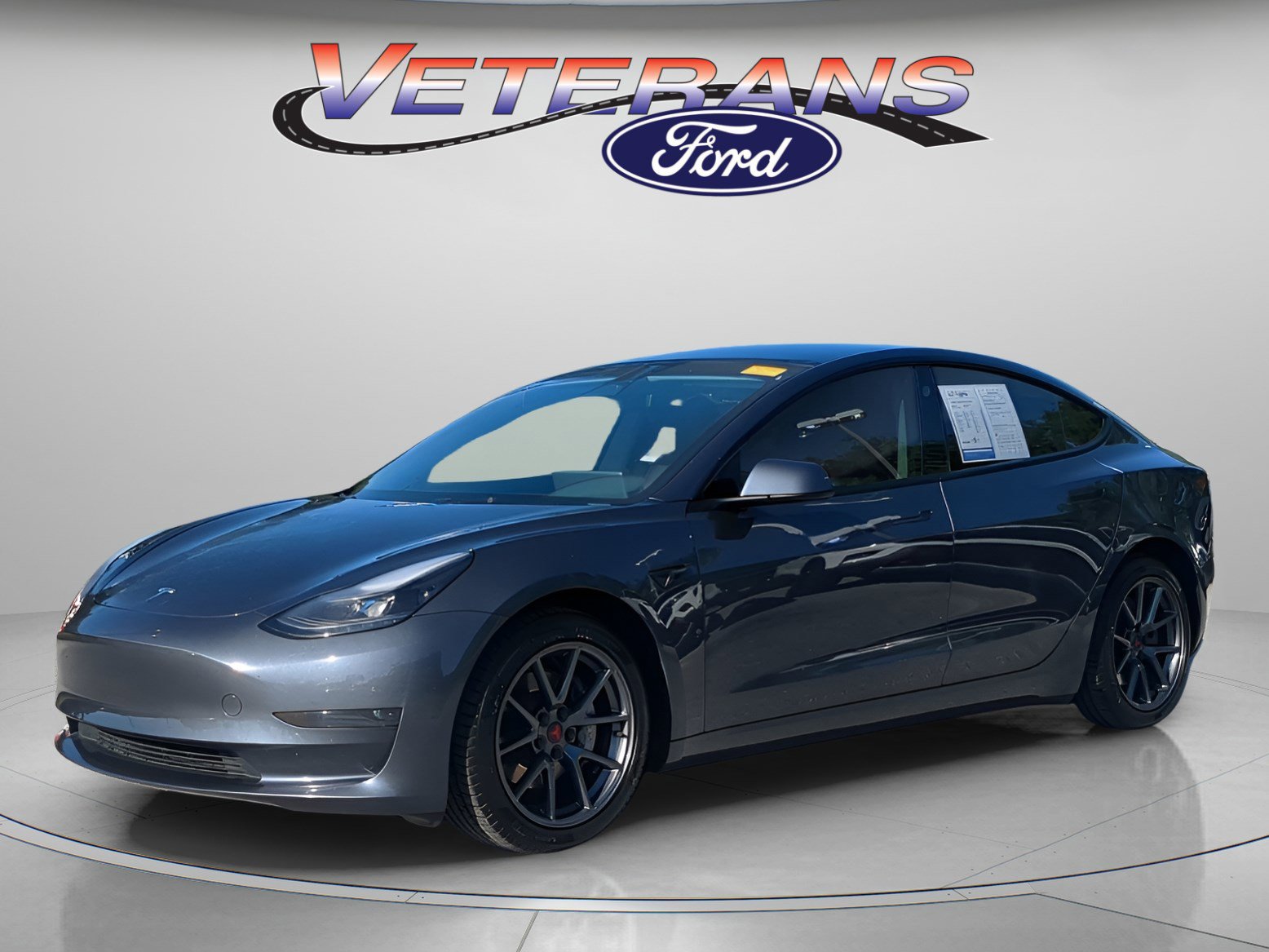 Used 2023 Tesla Model 3 Standard Range RWD image 1