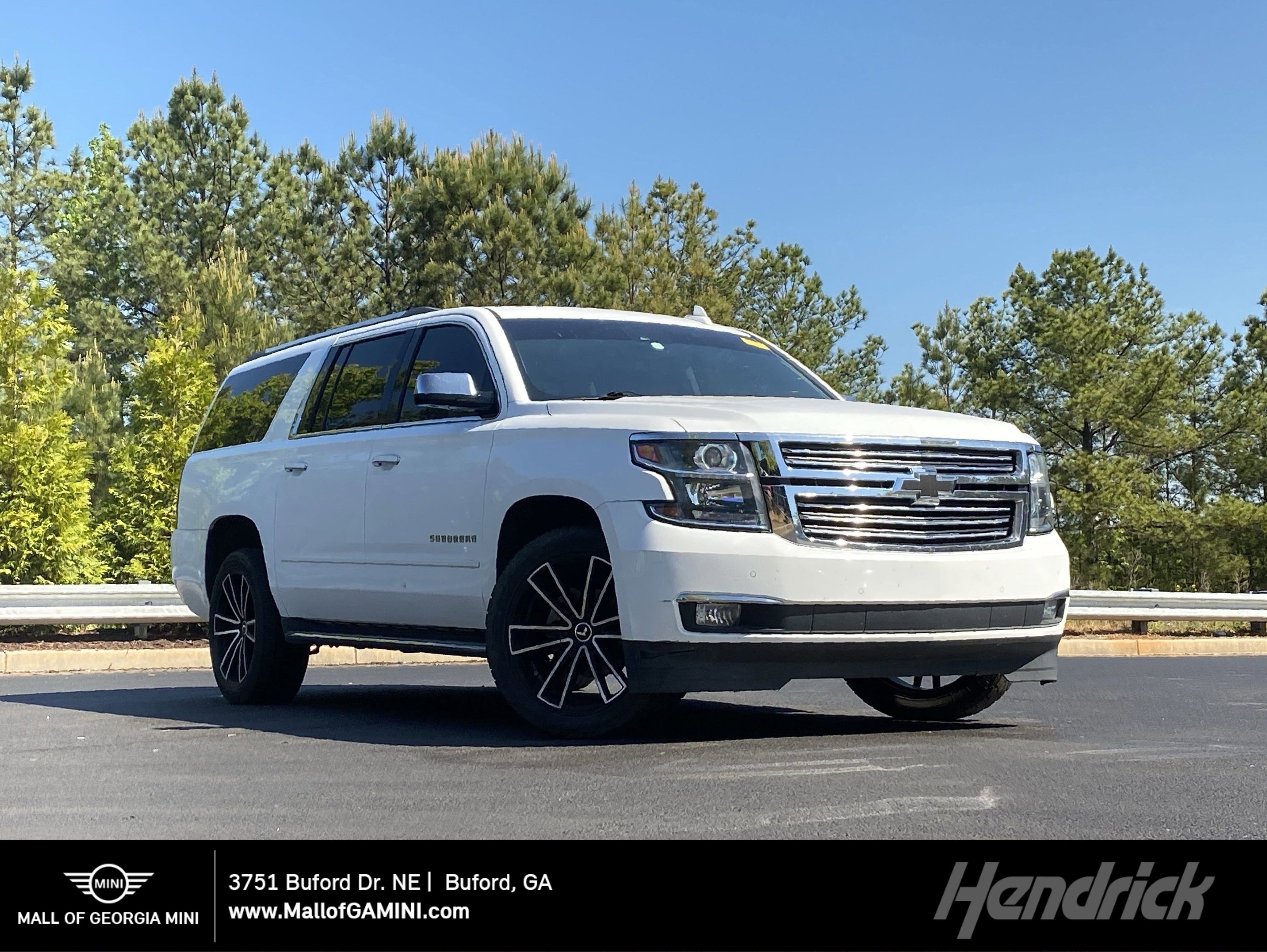 Used 2017 Chevrolet Suburban Premier RWD image 1