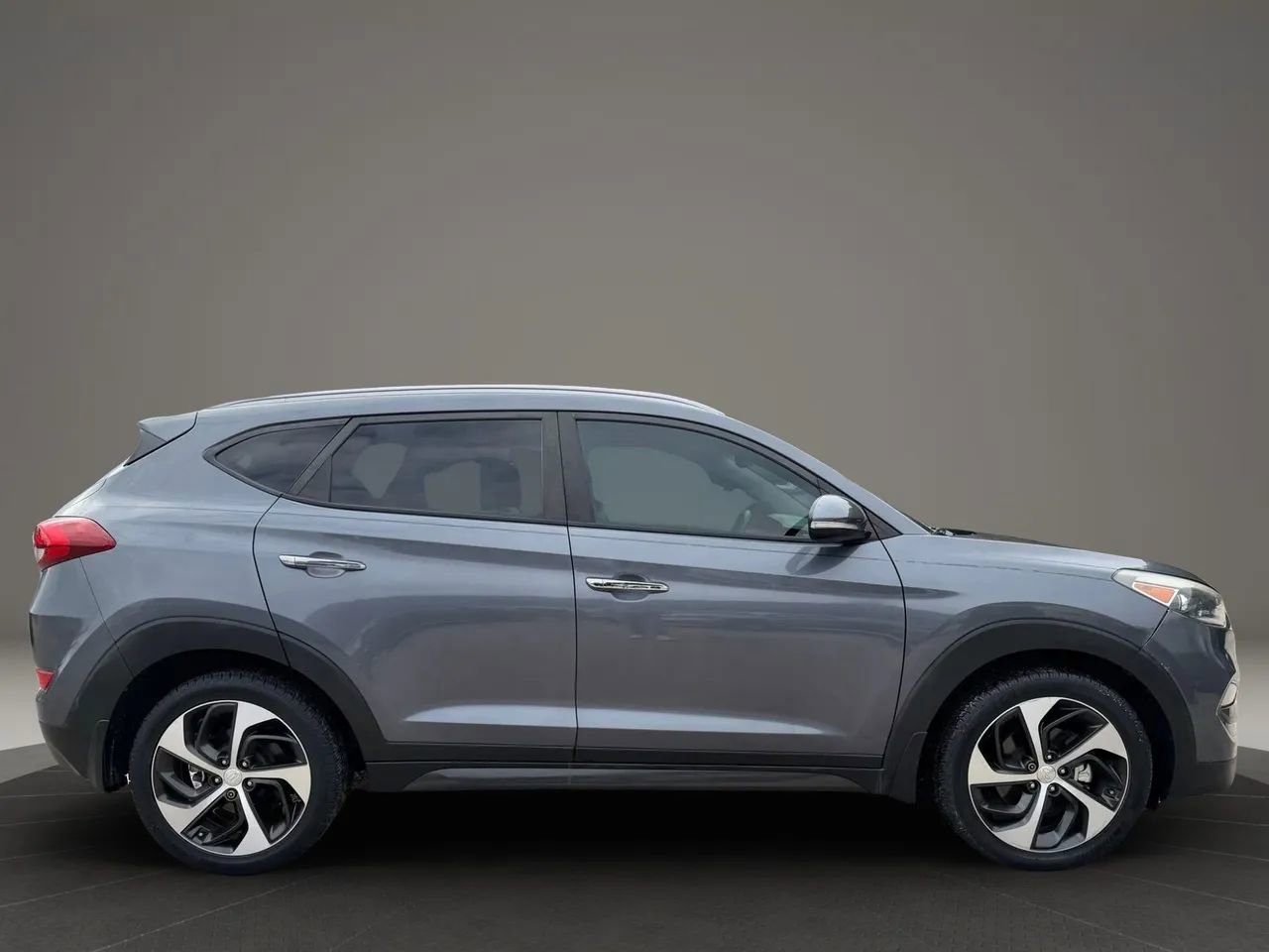Used 2016 Hyundai Tucson Limited image 6