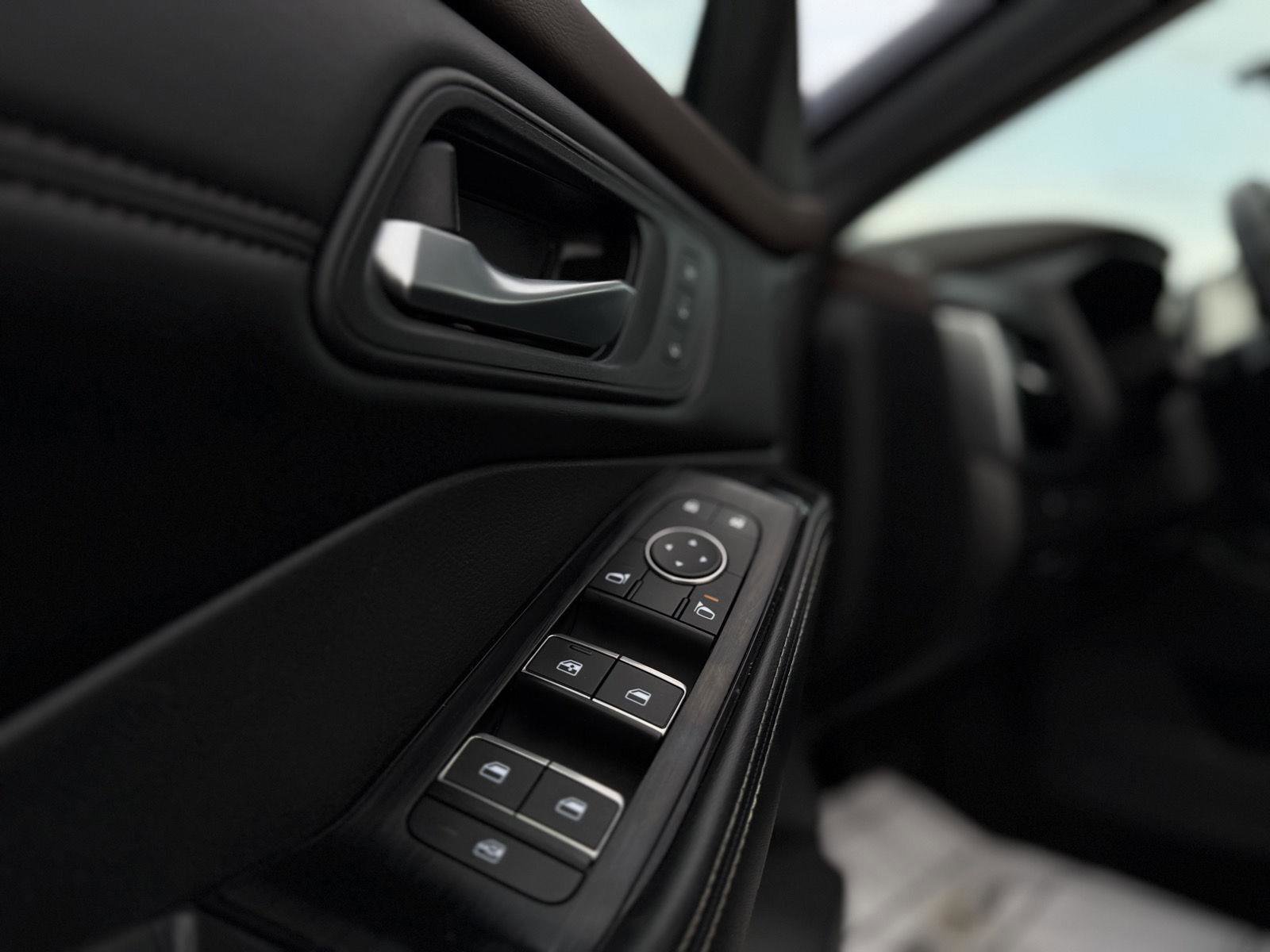 Used 2023 Nissan Rogue SL image 14