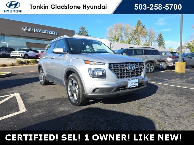 Certified 2025 Hyundai Venue SEL image 2