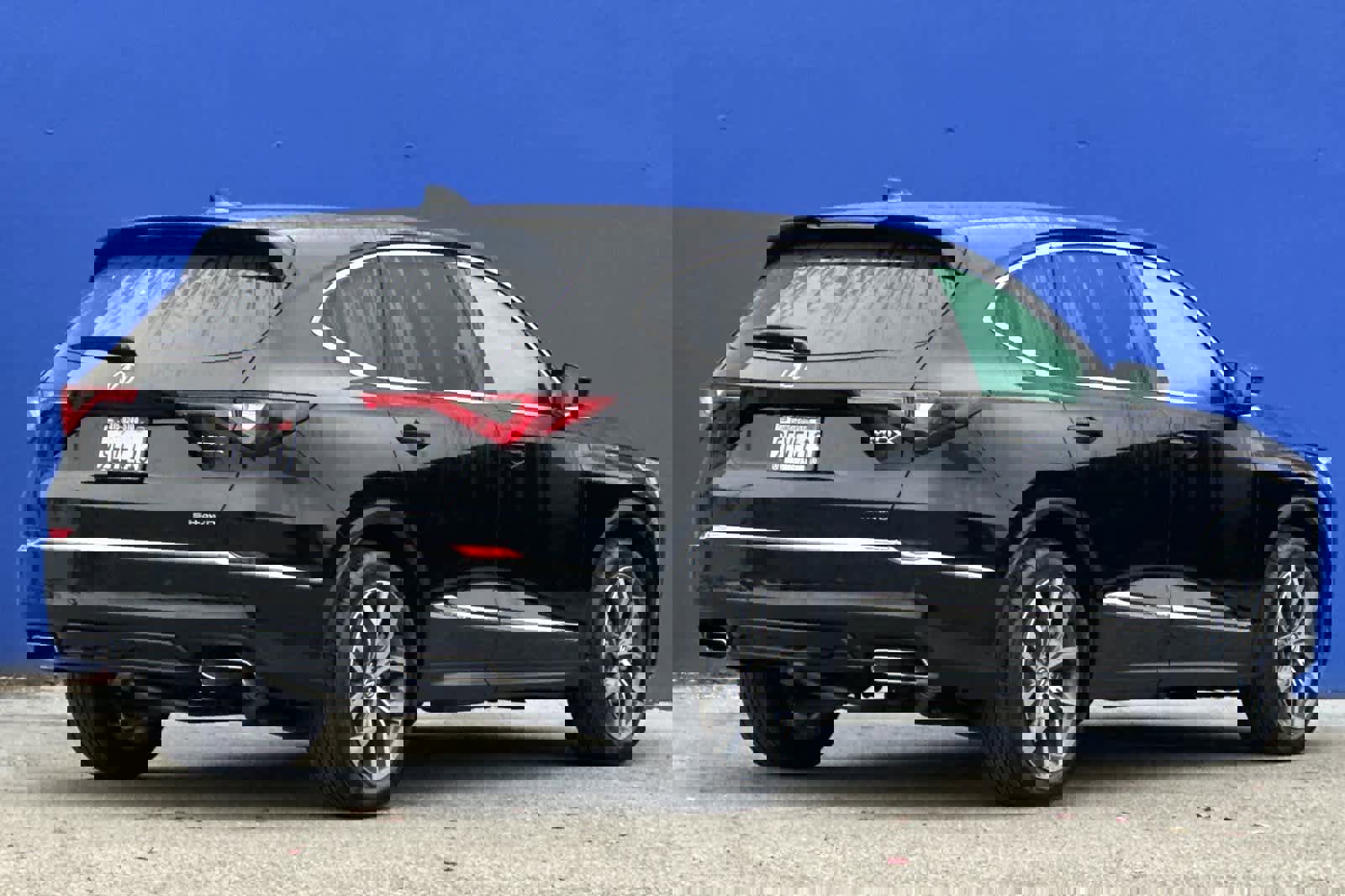 Certified 2023 Acura MDX SH-AWD w/ Technology Package image 3