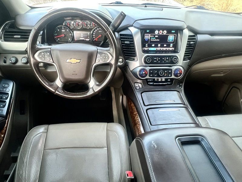 Used 2015 Chevrolet Suburban LTZ image 5