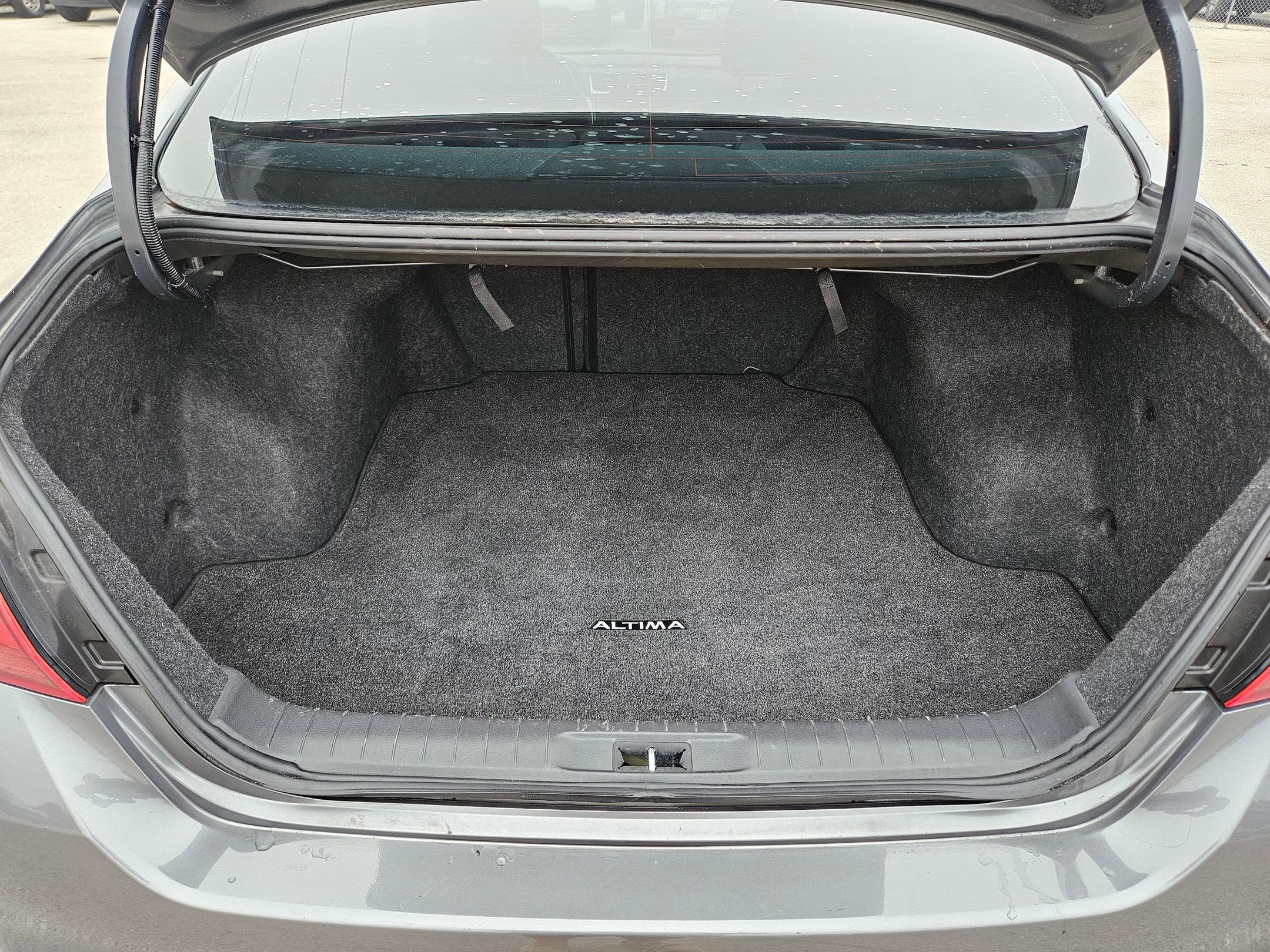 Used 2017 Nissan Altima 2.5 SR w/ Midnight Edition Package image 24