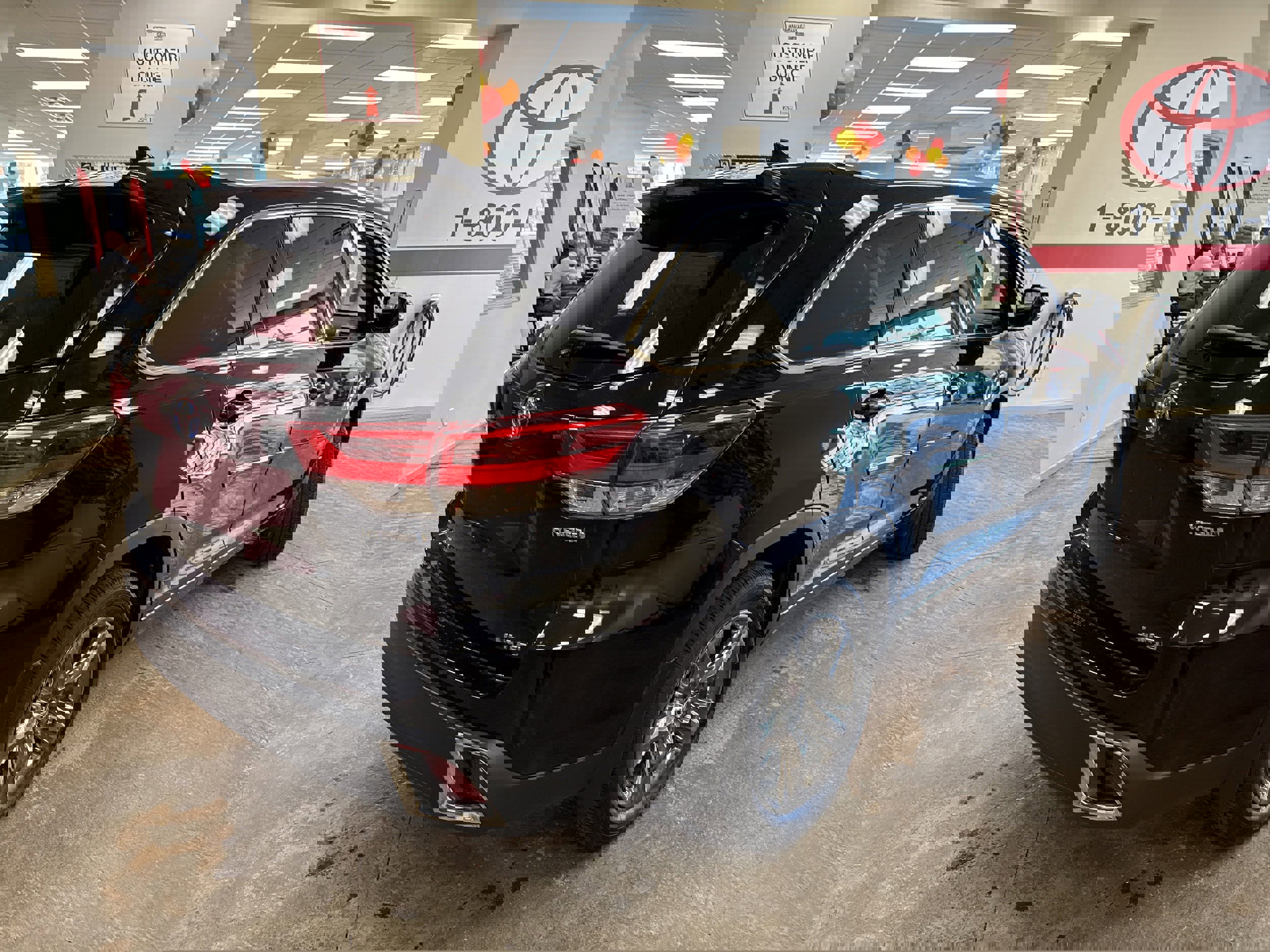 Used 2019 Toyota Highlander Limited Platinum image 13