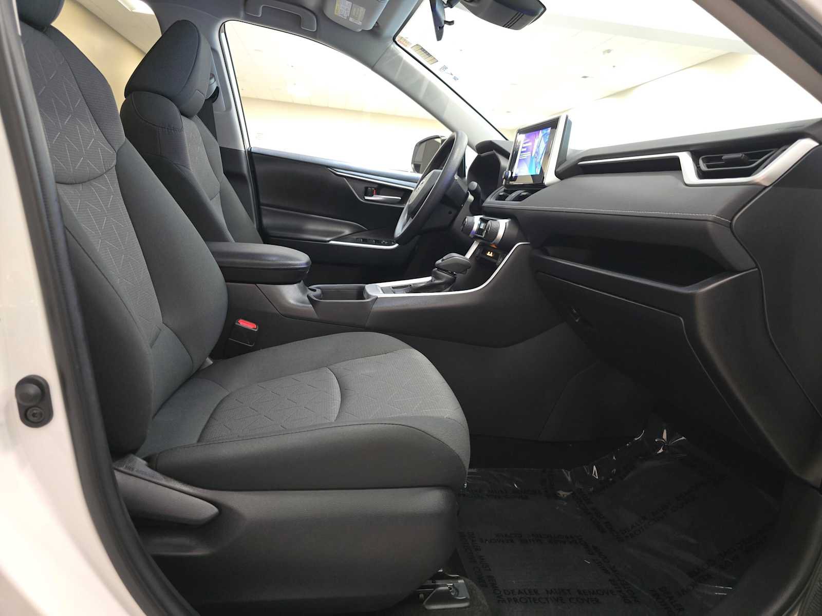 Certified 2023 Toyota RAV4 XLE AWD/4WD image 27