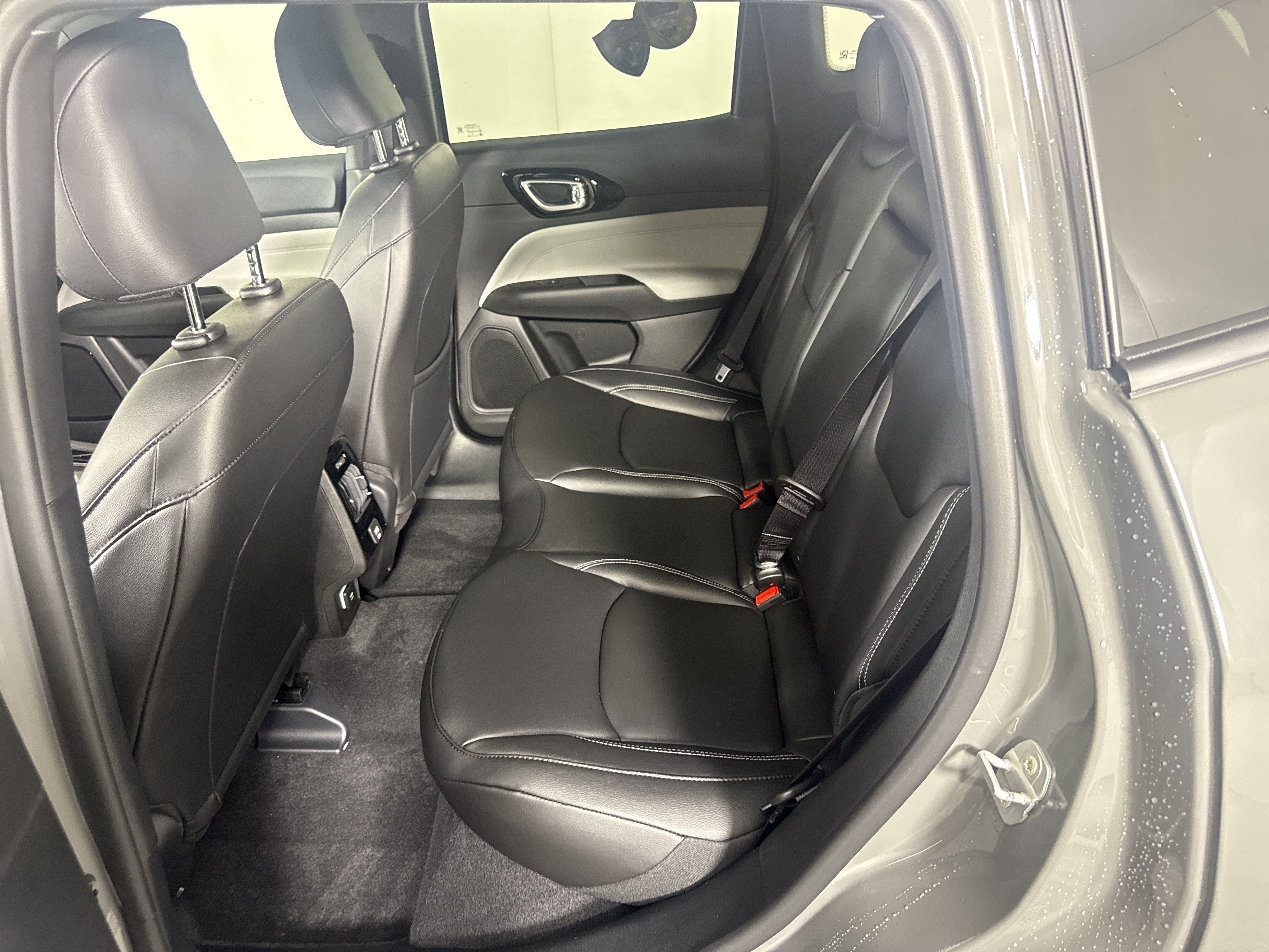 New 2026 Jeep Compass Limited AWD/4WD image 14