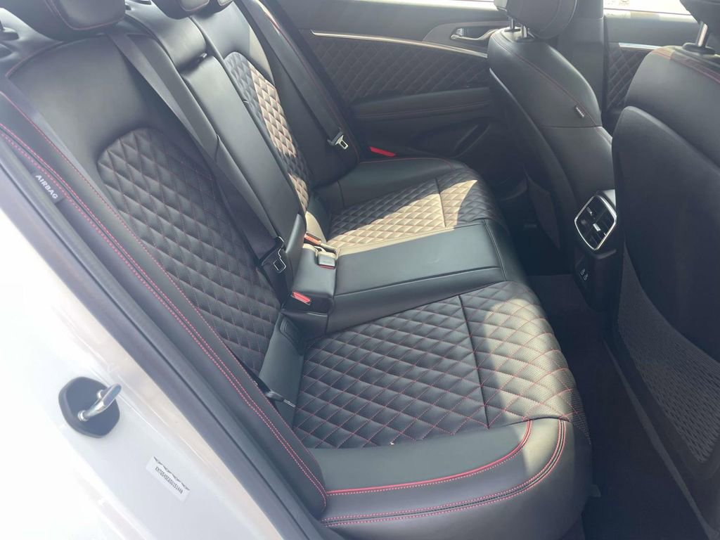 Used 2025 Genesis G70 3.3T Advanced w/ Sport Prestige Package image 24