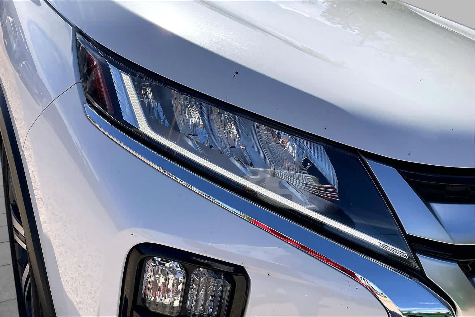 Used 2021 Mitsubishi Outlander Sport SE FWD image 27