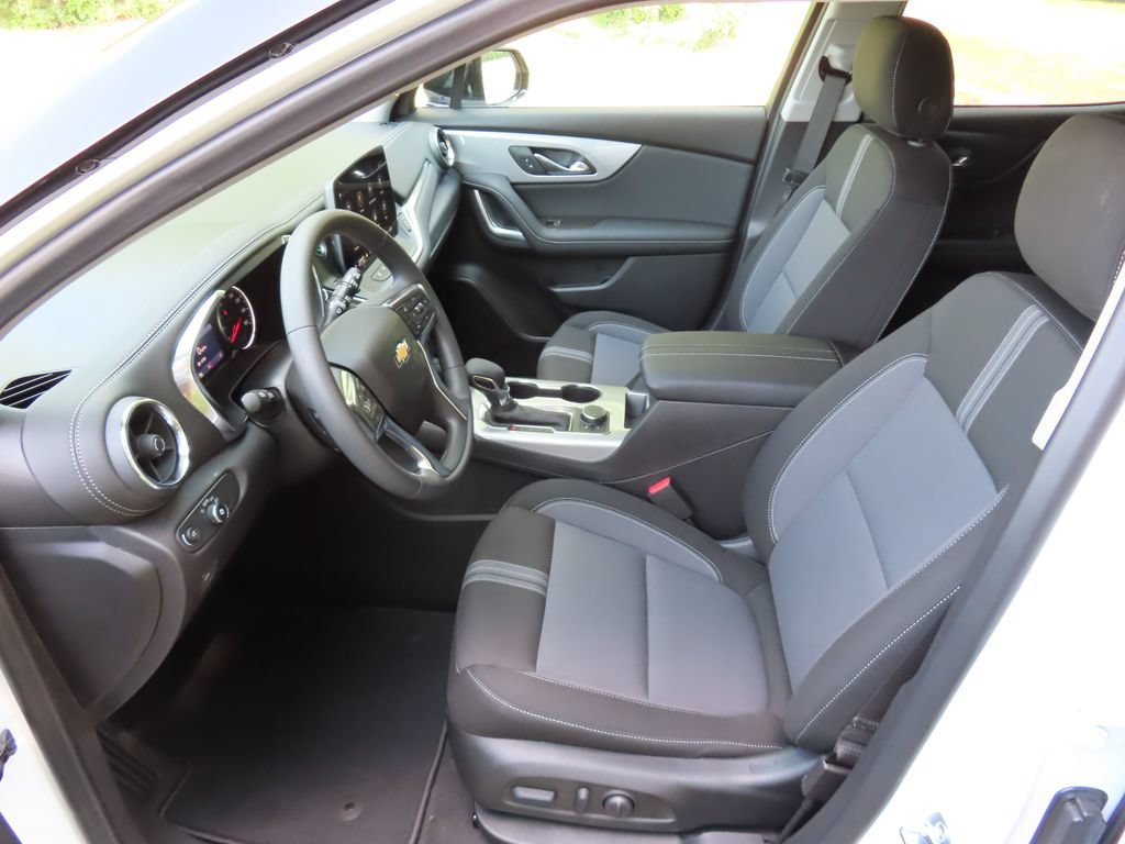 New 2026 Chevrolet Blazer LT w/ Convenience Package AWD/4WD image 19