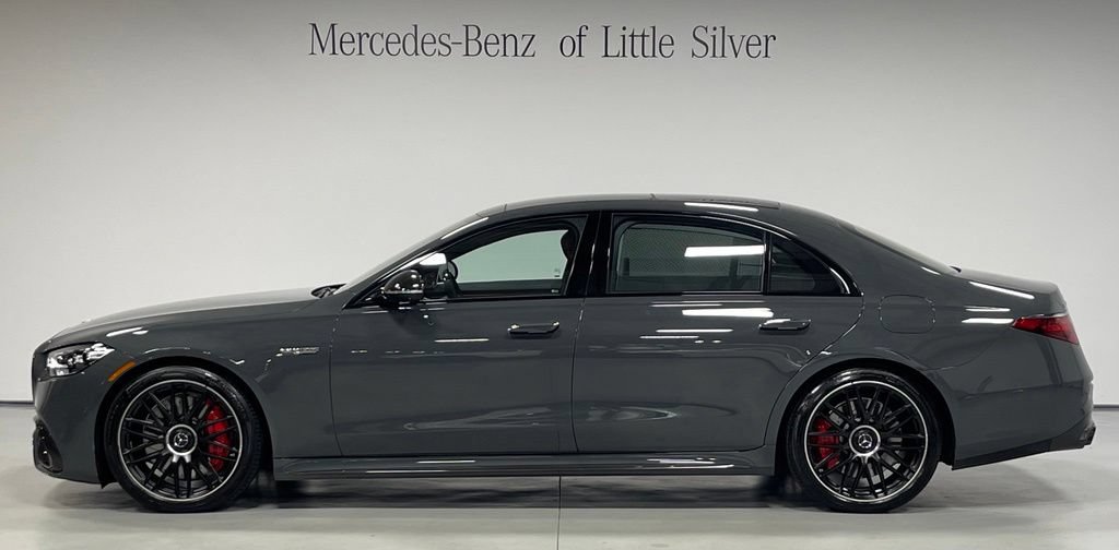 Used 2024 Mercedes-Benz S 63 AMG S image 2