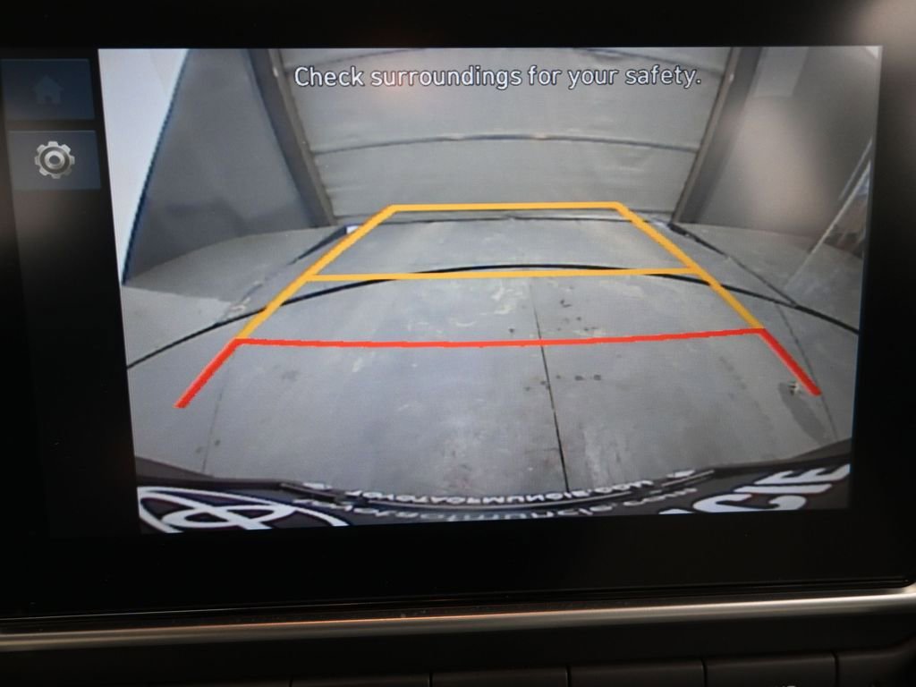 Used 2025 Hyundai Venue SEL image 26