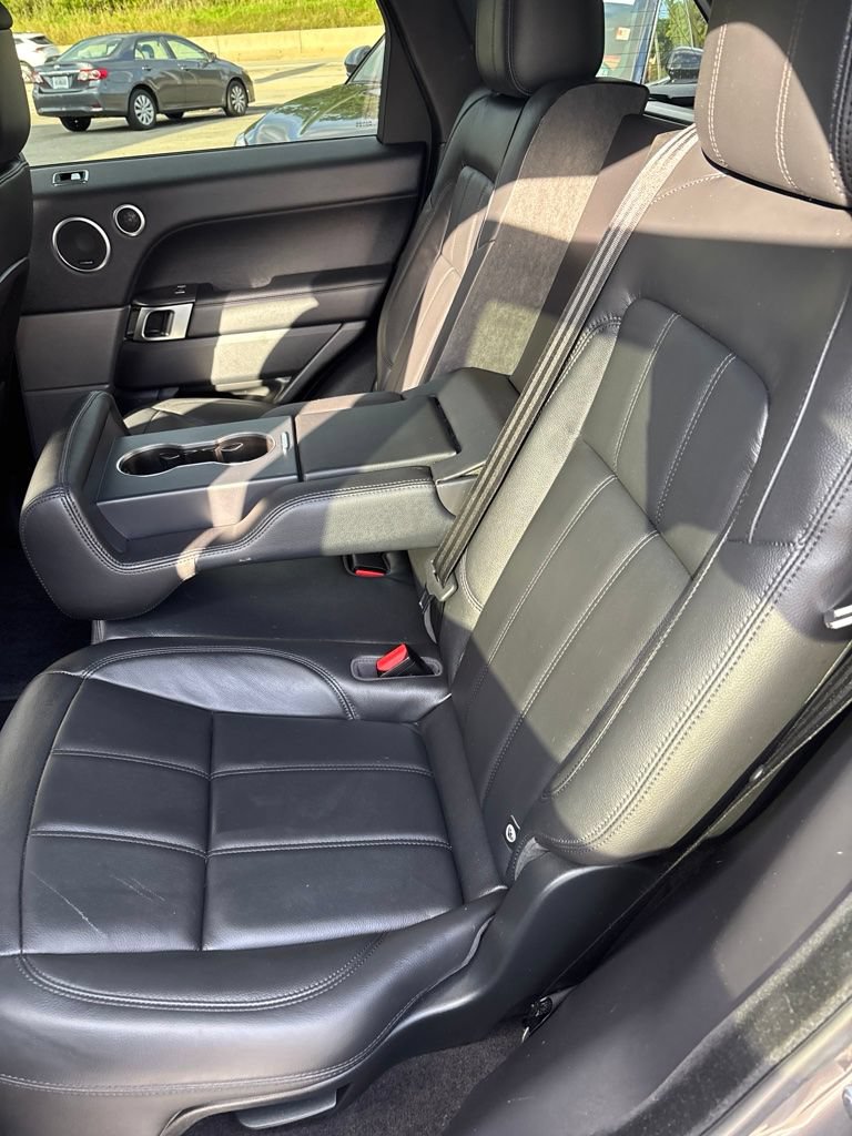 Used 2018 Land Rover Range Rover Sport SE AWD/4WD image 7