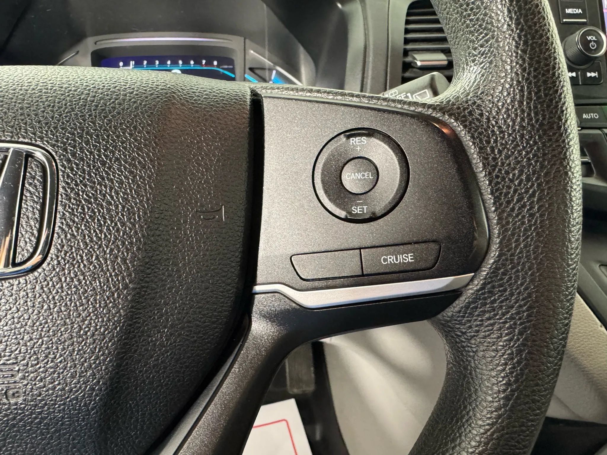 Used 2020 Honda Odyssey LX image 16