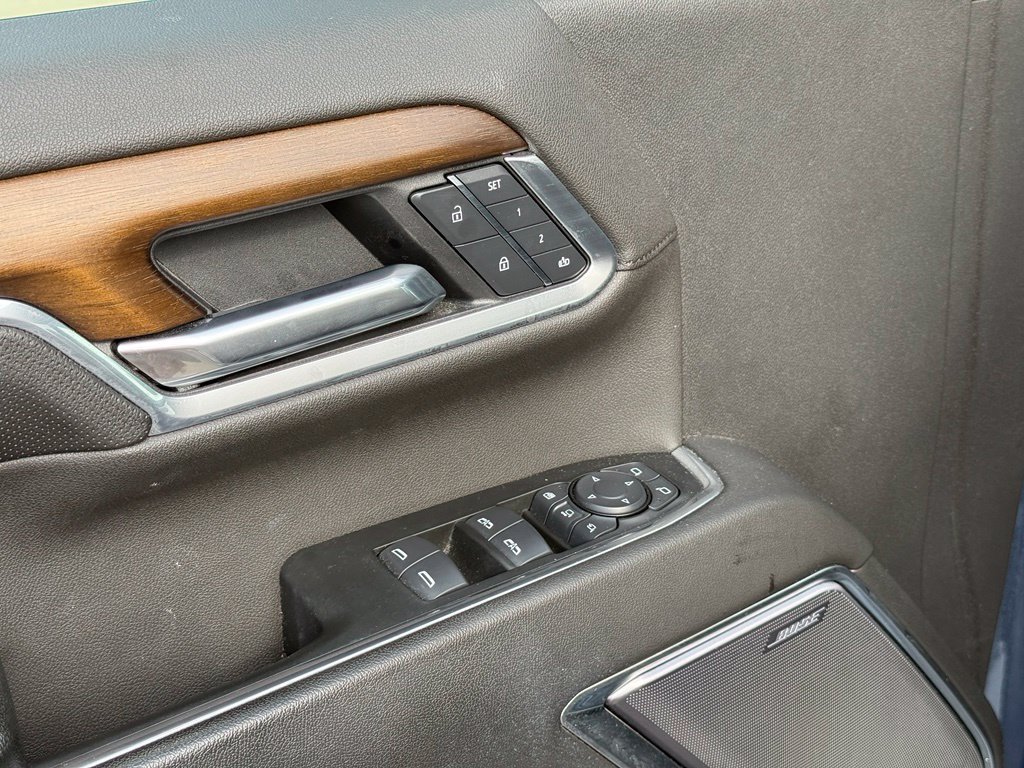 Used 2025 Chevrolet Silverado 2500 High Country w/ High Country Premium Package AWD/4WD image 12