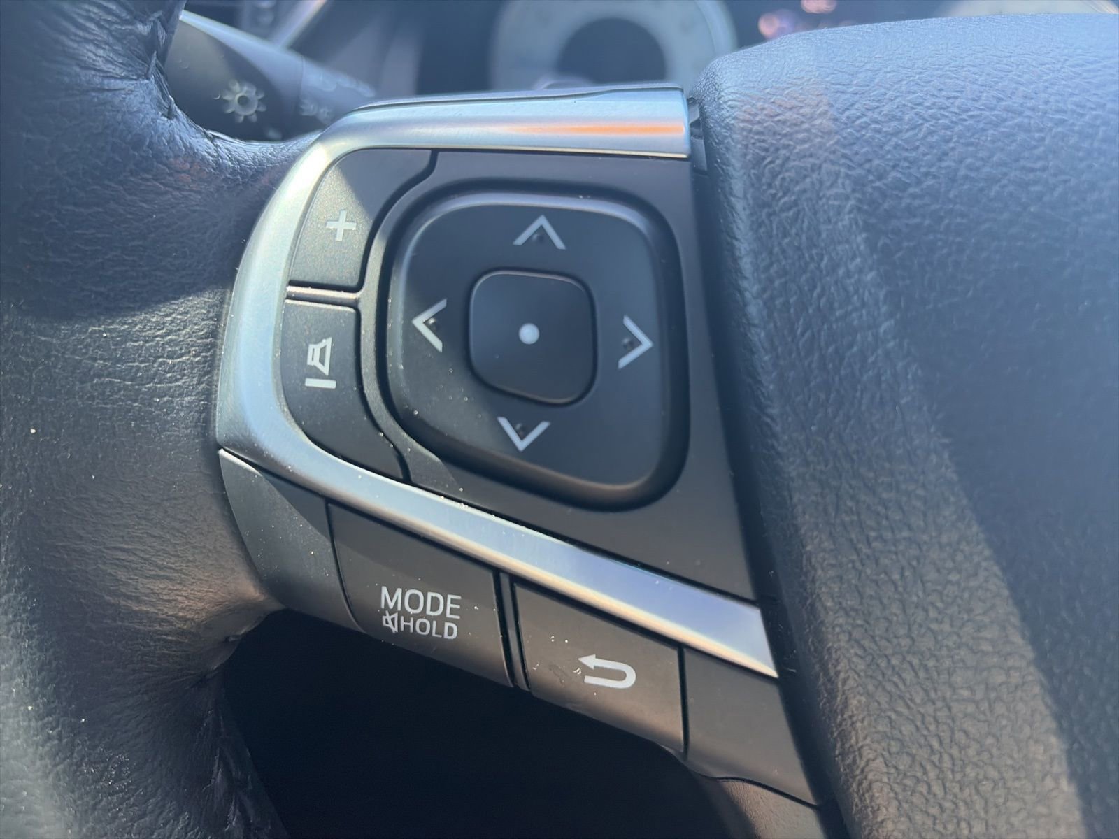 Used 2016 Toyota Camry SE FWD image 18