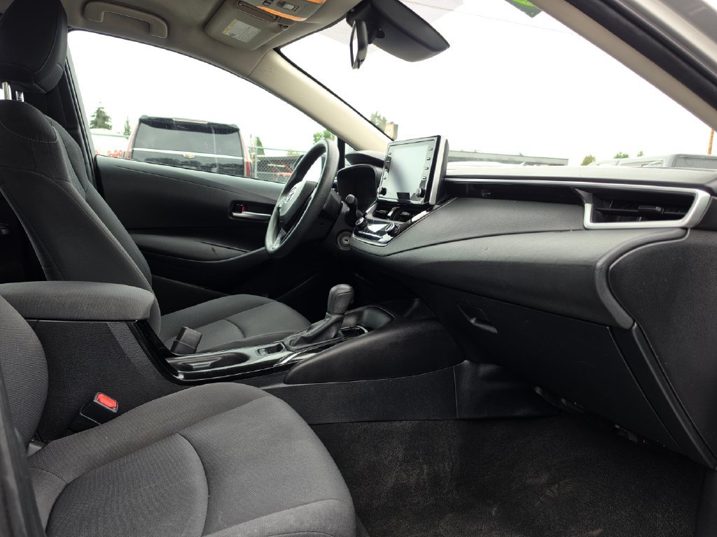 Used 2020 Toyota Corolla LE FWD image 12
