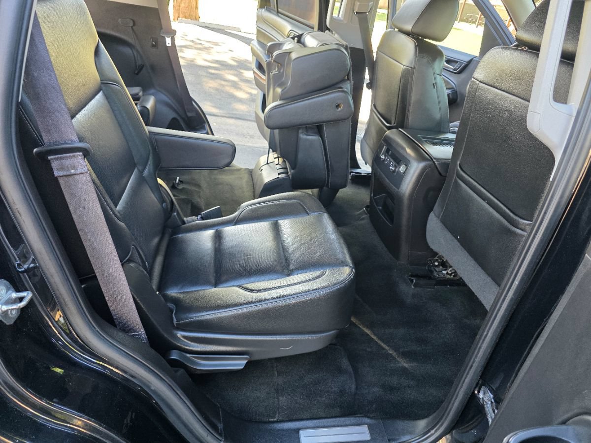 Used 2017 Chevrolet Tahoe Premier AWD/4WD image 28